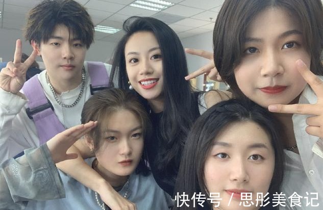 《好声音》5强曝光，王靖雯意外晋级，李克勤队占据两席