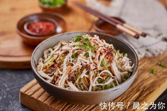 凉拌鸡丝|健身房美女老板娘,拥有超模般的身材,看她的饮食,身材不好才怪