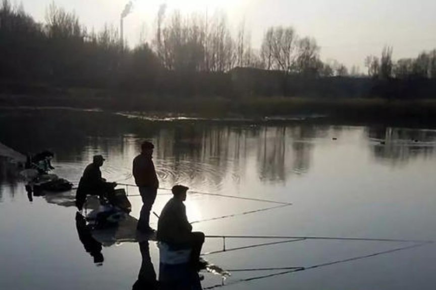 野钓挂底怎么办？4个小窍门让你轻松应对，很实用