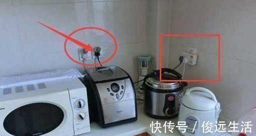 插头|老公花了100块钱把家里插座装成这样的,再也不用拔插头了,真是太机智了