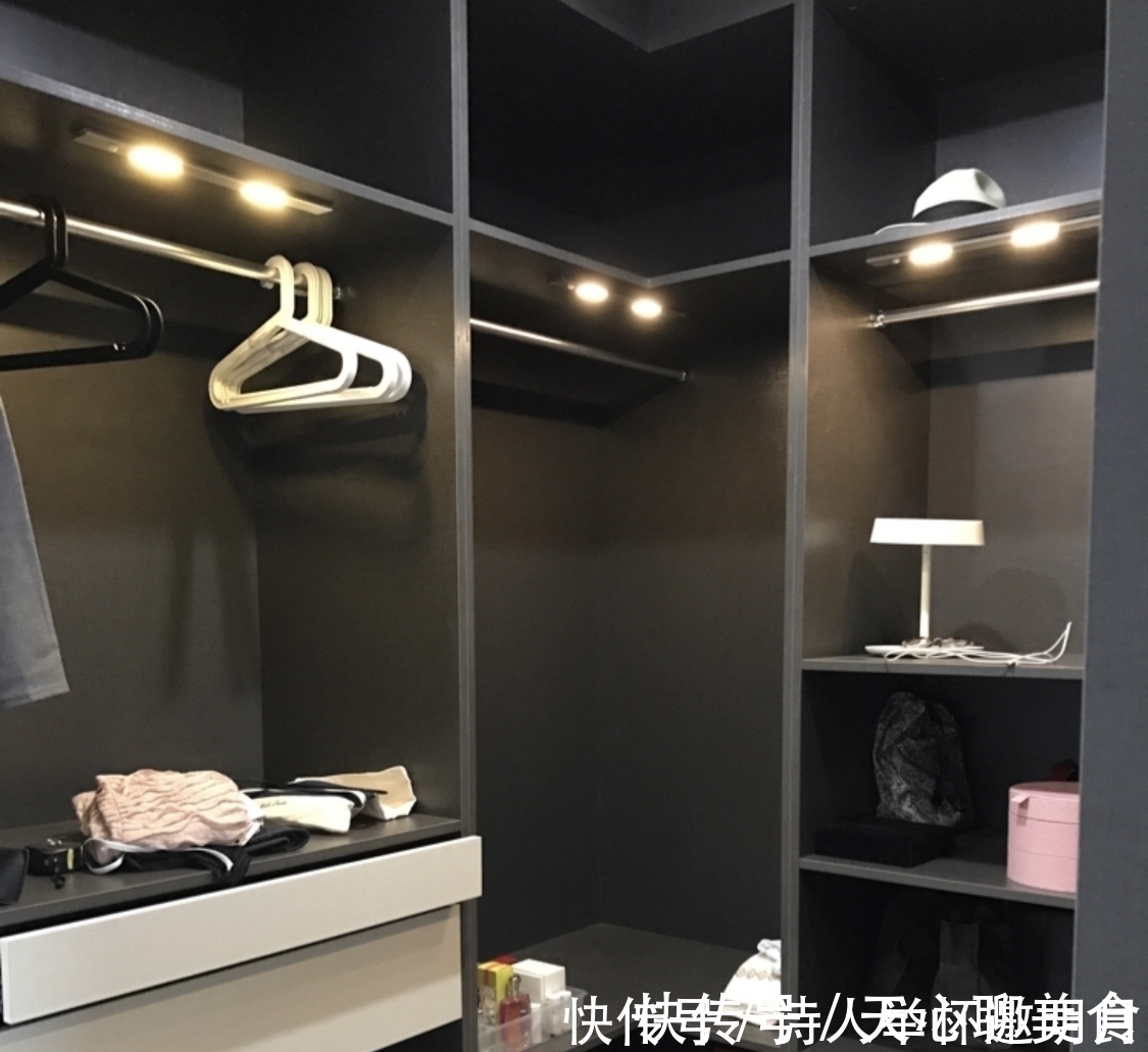 隔板|卧室不要再做衣柜,学习日本人做“壁橱”,收纳力强又好用