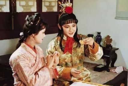 家有贤妻美妾，贾宝玉为何还离家出走？七个字说出薛宝钗的不堪