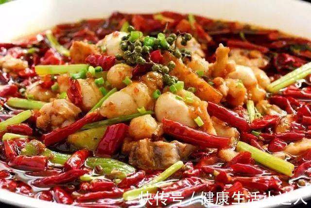 大便|常吃4种食物,毁掉肠道健康,教你一个简单方法,识别肠癌