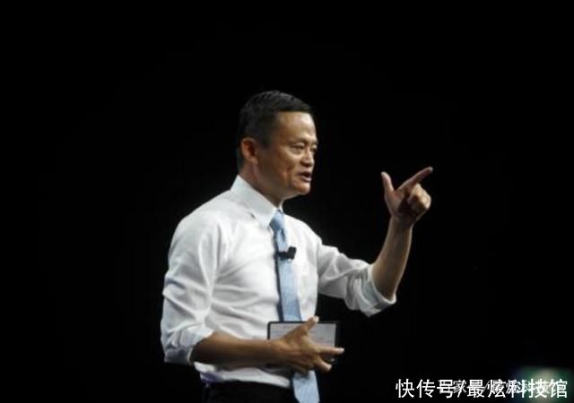 沙漠|马云“大话”实现，一张航拍图无数人“心飞扬”!望大家互相转告