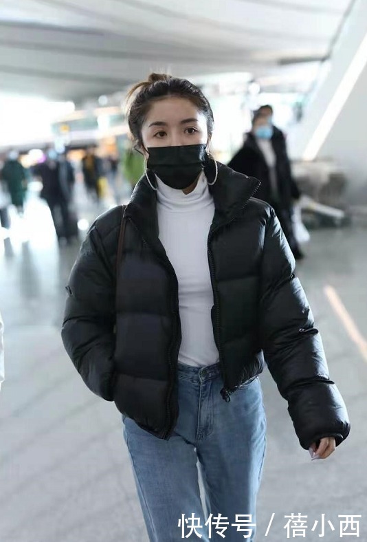 安崎|一直以为小个子女生没气场,看了安崎的机场新照,会穿真的很重要