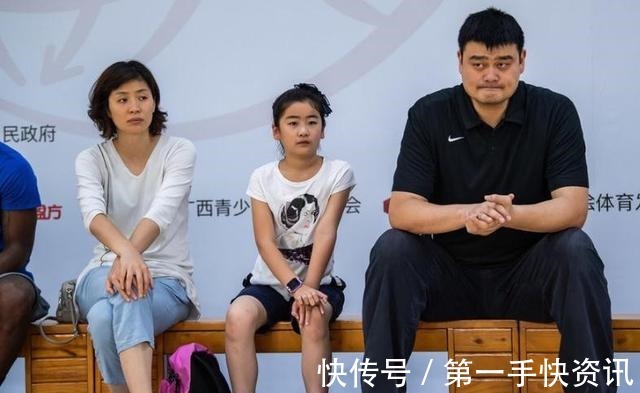 姚明|姚明女儿身高怡人,出落得婷婷玉立,大长腿吸睛!