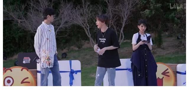 选手们|《我的音乐你听吗》开播,文物修复师惊艳全场,许嵩也一展歌喉