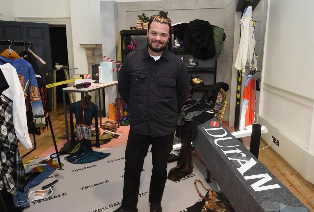 gucci|Burberry、LV欠下的“环保债”，全靠他在还