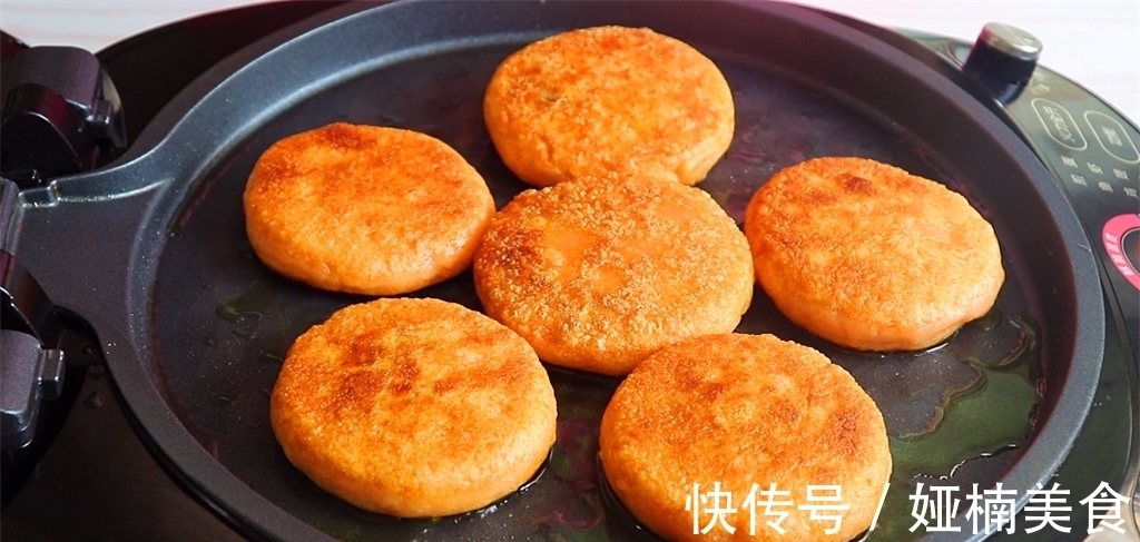 3个西红柿加1碗芝麻,教你简单又好吃的做法,出锅老公连吃5个