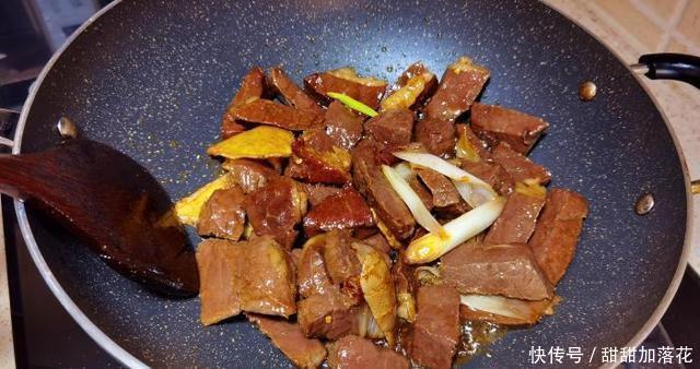 a1718|冬天,此肉贵点也要常吃,萝卜和它是绝配,营养极高,炖一锅真香