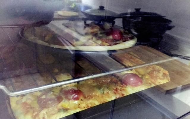 你做的披萨不拉丝教你一道重磅披萨,不仅能拉丝还超丰富