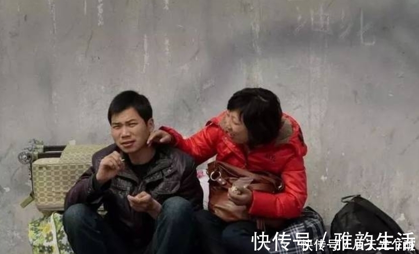 妈妈|孩子看了嫌丢人,妈妈却沾沾自喜的3个行为,家长应该改正