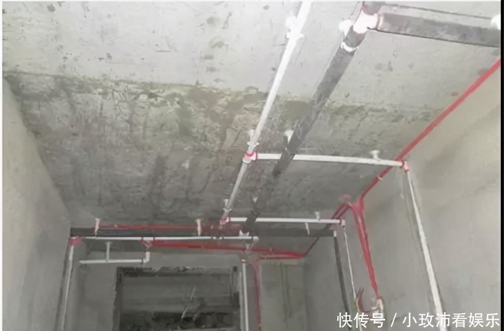 工人铺|工人铺水管有这4种情况，赶紧叫停，不然坑到你吐血