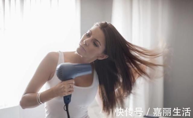 李梅|坐月子堪比“坐关”,宝妈出关时的发型辣眼睛,宝爸想退货