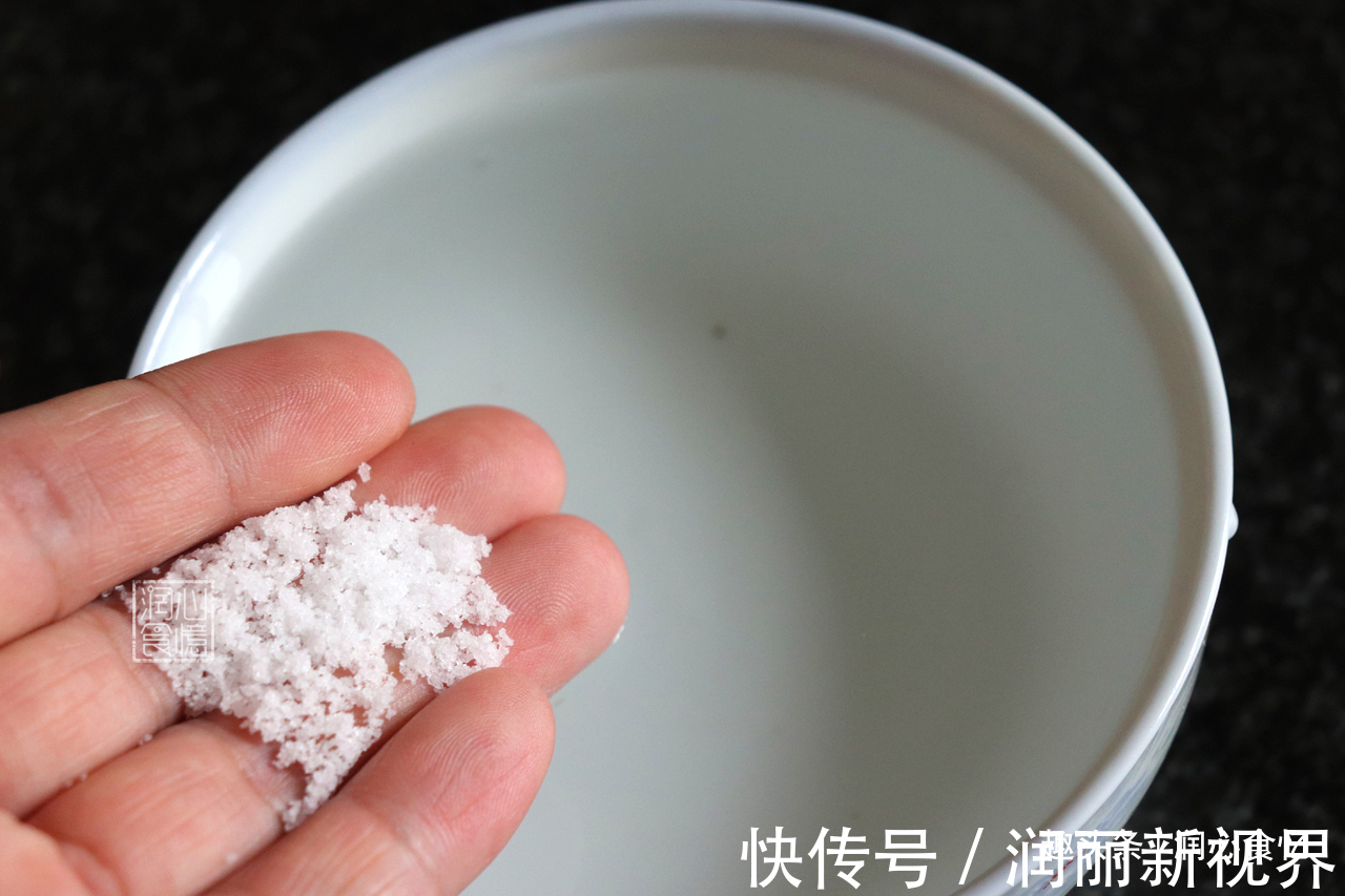 粗糙|水蒸蛋，很多人第一步就错了！难怪碗底咸蛋起泡，口感粗糙不嫩滑