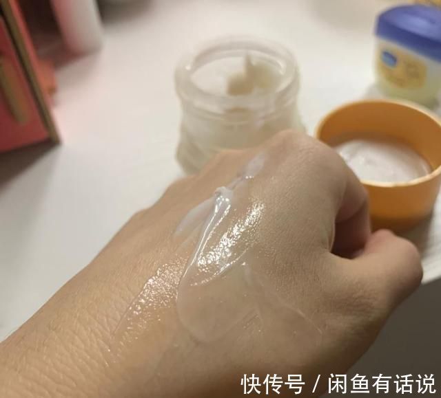 爽肤水 早春护肤保湿仍是重点,用这些老国货就够了,虽然包装土但很好用