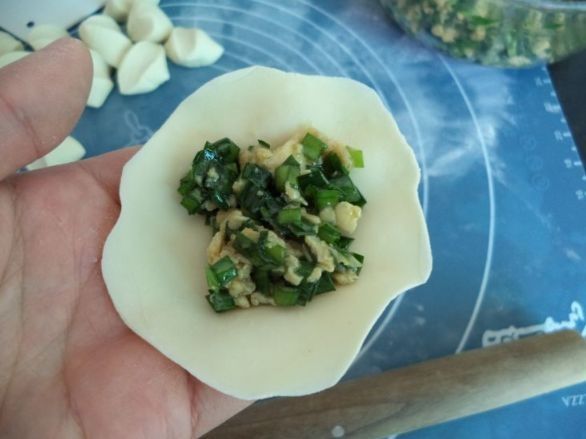 炒韭菜或拌韭菜馅时,别乱加调料!牢记“2加3不加”,鲜美不出水