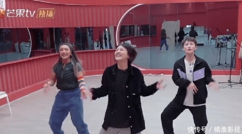 浪姐第二季,更注重表演细致,好像慢慢淡化了她们来到这里的意义