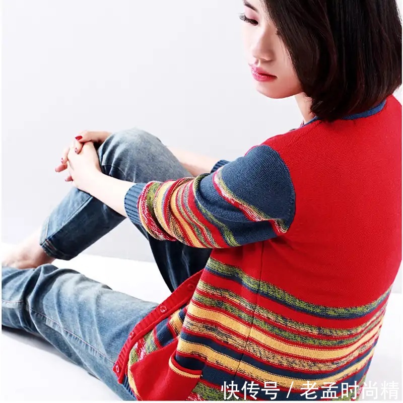 针织开衫 怀孕了也要美美的拍照,不用化妆就可衬托出孕妈的美,这样穿超美