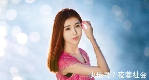 瘦影@七绝十二首:柔情缱绻人不语,眼底云波万里山