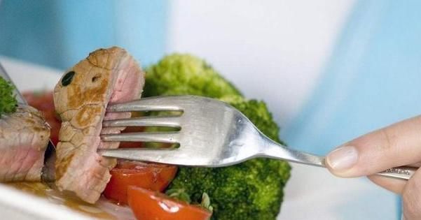 营养均衡|想要身体健康,以下3件事在晚餐尽量少做,长寿或许在靠近