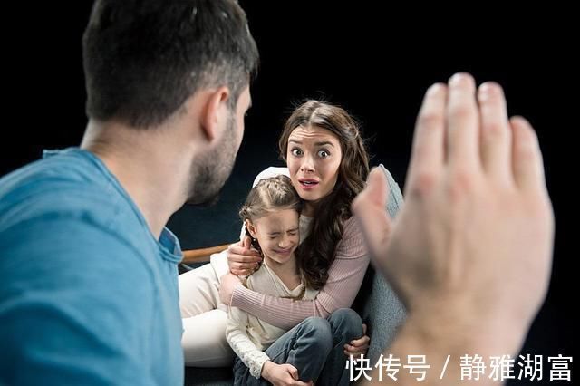 打压式|哈佛专家:家长的3种“行为习惯”,正把优秀的孩子变得平庸