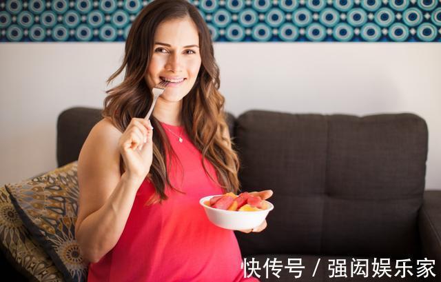 怀孕|23岁准妈妈的“孕妇餐”火了,无人伺候自己做懒人饭,网友心疼