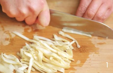 女人常用这食材煲汤,除了美容养颜,对身体还有这几个好处,别错过