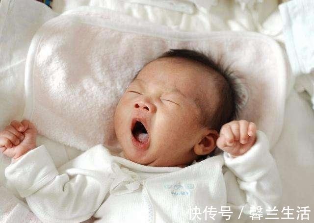 智力|宝宝这几个行为出现得越早,说明智力发育越好,你家宝宝占了几个