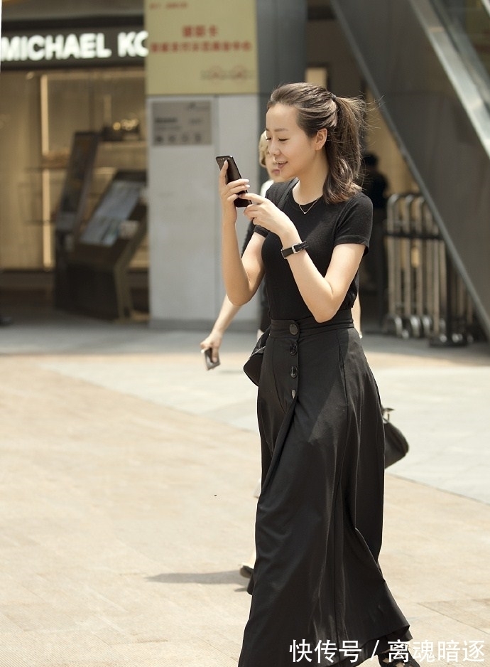 搭配 学习时尚达人的清爽搭配，让你穿衣不再迷茫，还能引领时髦新风尚