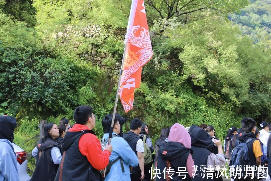 前线|李美写生前线纪实，色彩升华，拥抱山野，和自然来一场光影奇遇