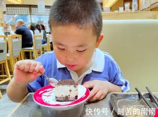 冬瓜|3种早餐被评“身高杀手”,还纵容孩子吃,当心变成“矮冬瓜”