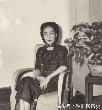 照片$民国名媛孟小冬,到底有多美?看完照片后,才知道什么叫气质逼人