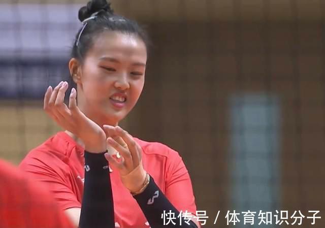 中国女排|恭喜中女排,张常宁宣布重大决定,千万粉丝感动落泪
