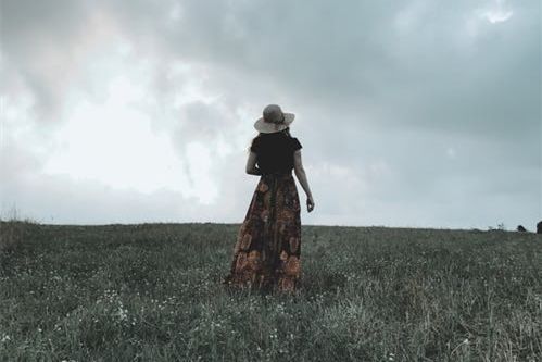 你的生活|一个自卑又敏感的人，该如何去改变？送你四句话