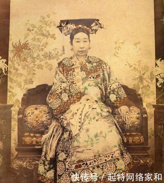 斧子|孙殿英斧子劈开慈禧的金丝楠木棺材,气的溥仪找蒋介石告状