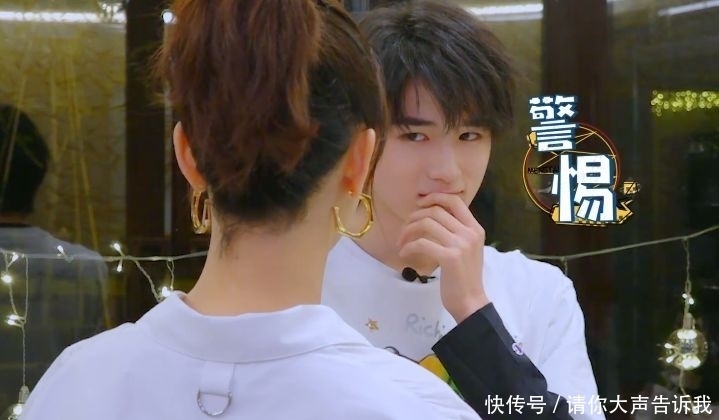 萌探 新综《萌探》开播啦!那英拉黑导演两次,杨紫真的拼命完成任务