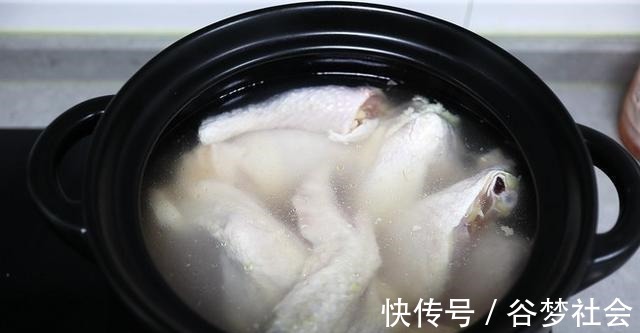 气色|妈妈每天早晨坚持喝“它”,气色红润,皮肤细腻,比吃阿胶效果好