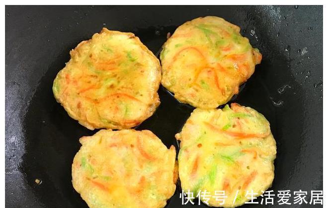 早餐饼|早餐饼最简单的做法,不用揉面,筷子一搅,10分钟解决全家人早