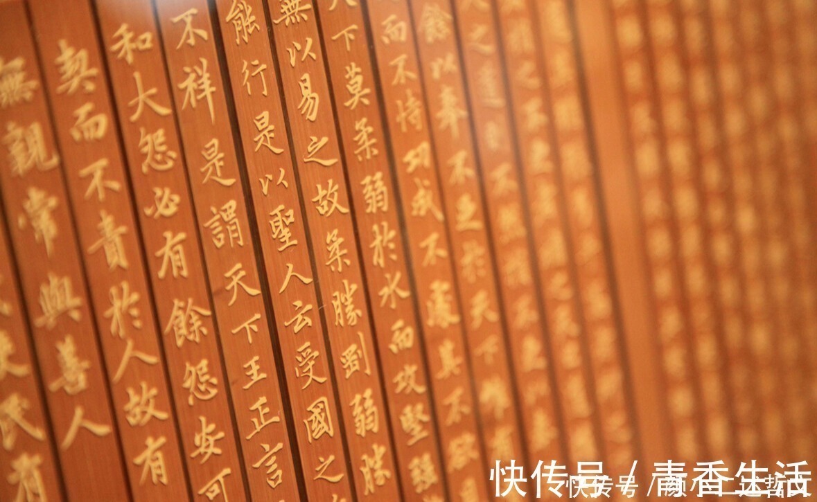 颜小二$带着“肉体”去探索,灵魂是要上当的,《老子》快乐不是享乐