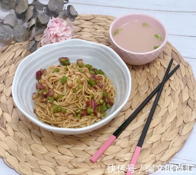 秀珍菇|5道早餐面,早起10分钟煮一碗,天冷吃着舒服,还花不了多少钱