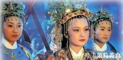 贵妃$红楼梦中贾元春为何会突然被封作贵妃,却又突然死亡