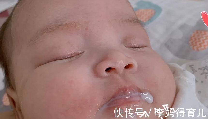 小便|新生儿的胃有多大?看这张图片一目了然,五个指标判断娃是否吃饱