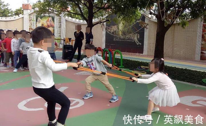 幼儿园|女儿穿纱裙上幼儿园,宝妈感到自豪,幼师:少让孩子穿裙子上学