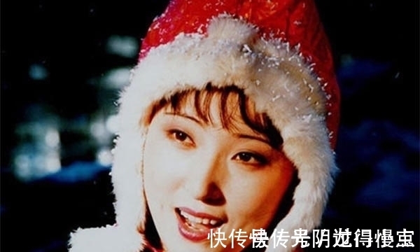 绛珠草#林黛玉的前身绛珠草,竟是一棵极品人参?早夭死后,宝钗互换生死