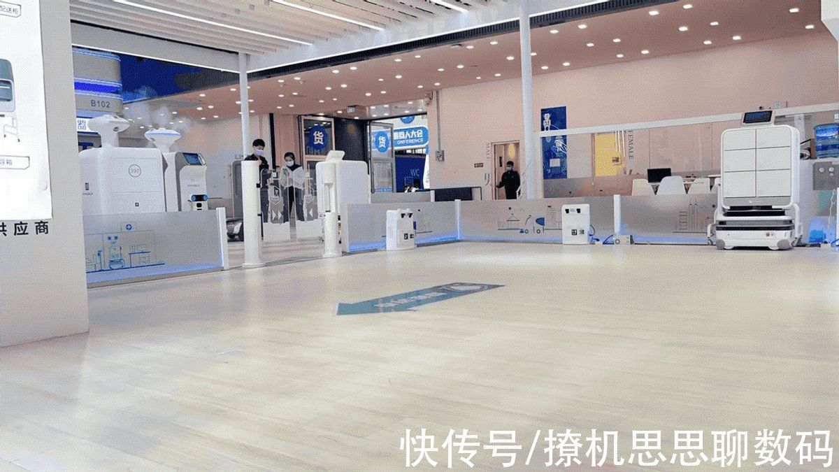 企业|从科幻到现实!坎德拉科技分体式设计机器人点燃世界机器人大会