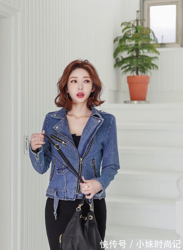 清新|黑色吊带包臀裙配高跟鞋,清新靓丽,很有女人味