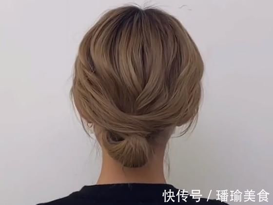 理发店|女孩换了款简约型编发后,居然意外很好看,女生:好想编同款