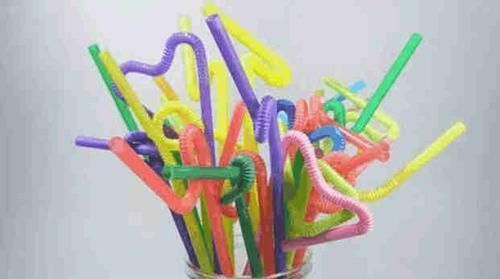 损伤|妈妈为“省事”,用这个喂奶,导致15个月女童大脑损伤