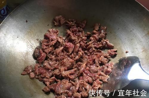 牛肉|炒牛肉时，想要牛肉嫩滑又不老，只需加入1样东西，很多人都不懂